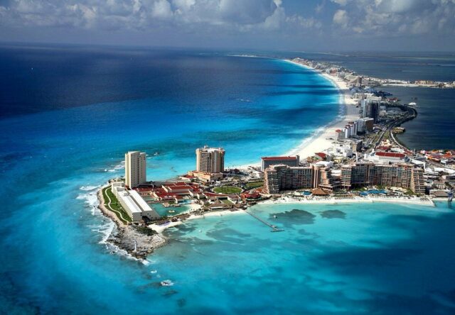 Cancún: Hoteleros exigen permisos de alojamiento masivo para Airbnb